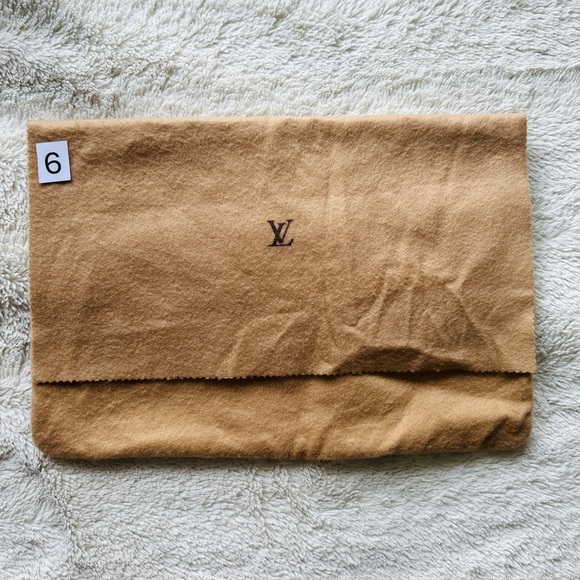 Louis Vuitton Other - Louis Vuitton Tan Dust Bag